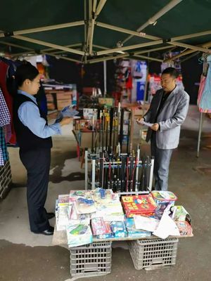 忠縣公安局聯(lián)合多部門開展?jié)O具店專項(xiàng)檢查行動，規(guī)范漁具銷售市場秩序